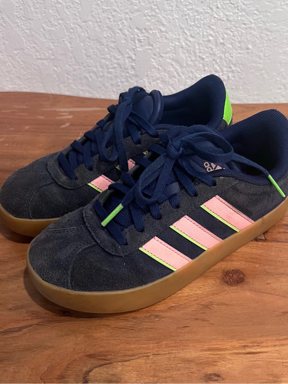 Adidas Kids Navy Suede Sneakers with Pink & I Neon Accents size 2